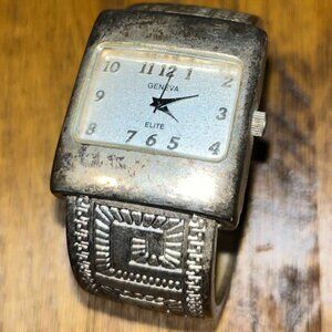 Geneva Elite Women's Watch Mod: 885 Japan Quartz Bi-Metal Pattern Stainless St